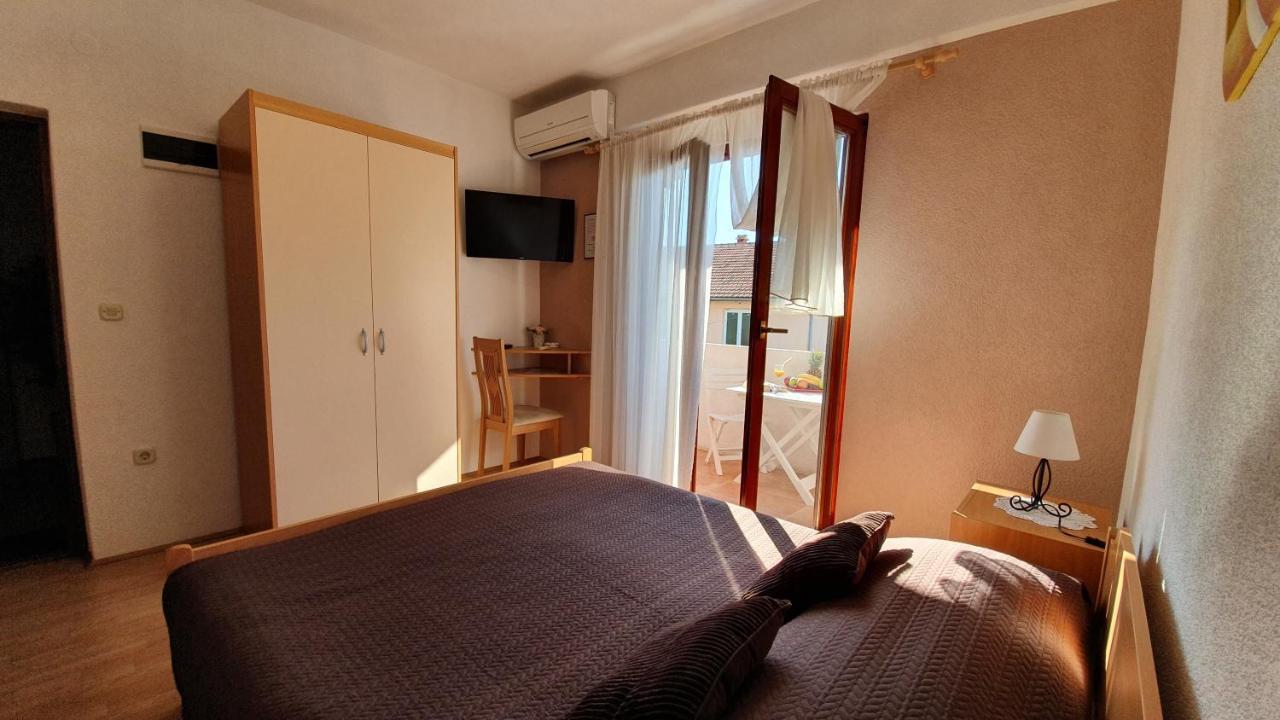 Apartments Sime Sukošan Kültér fotó