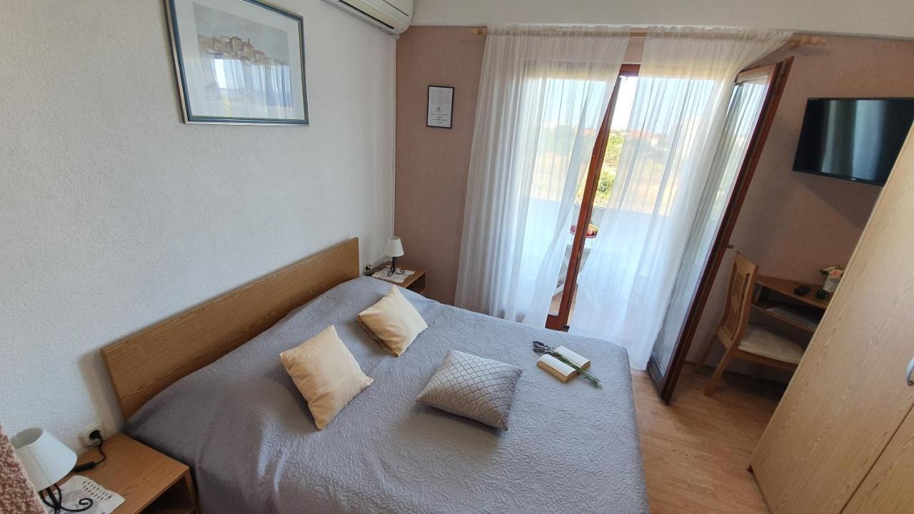 Apartments Sime Sukošan Kültér fotó
